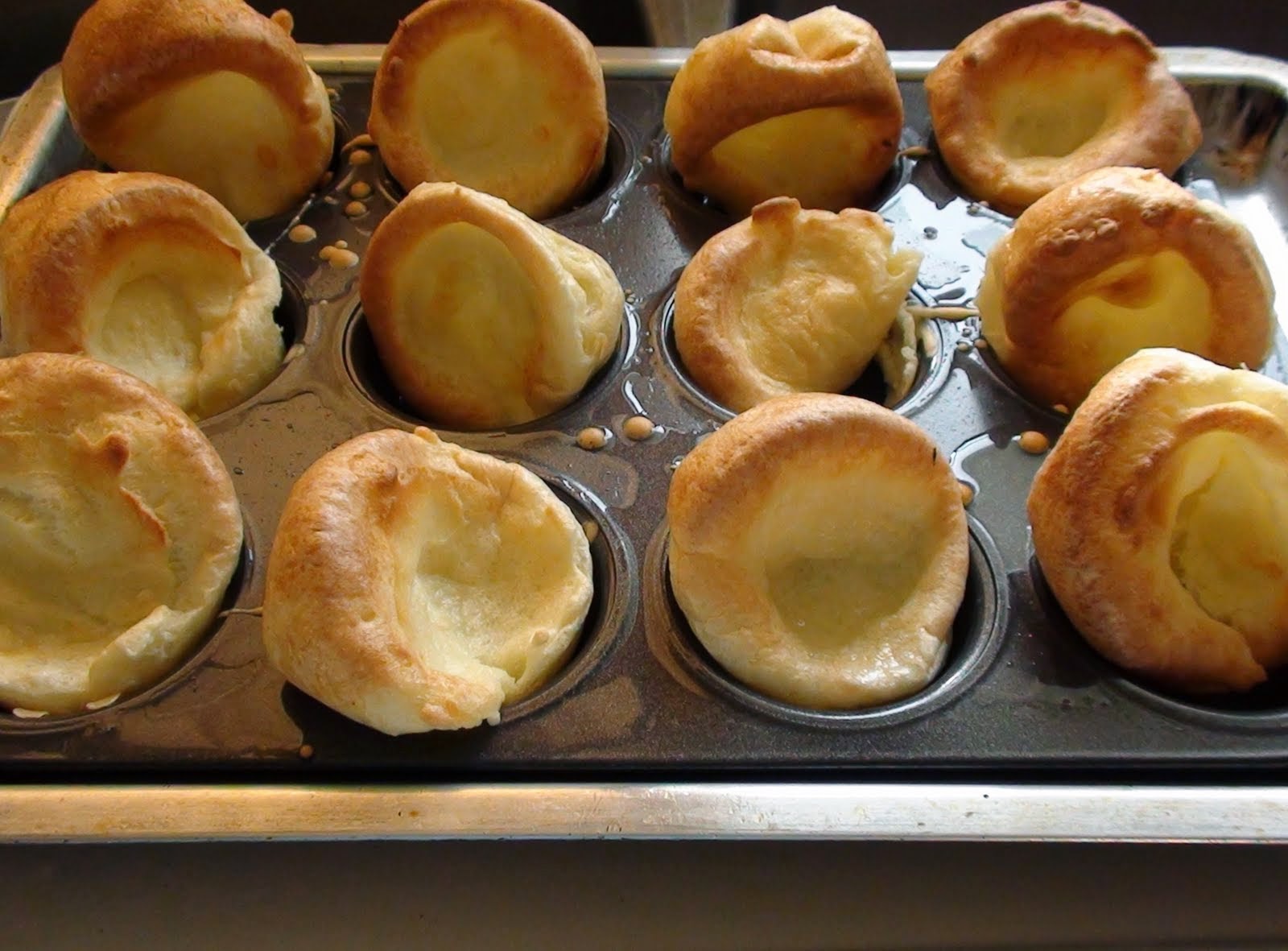 zsuzsa is in the kitchen YORKSHIRE PUDDINGS
