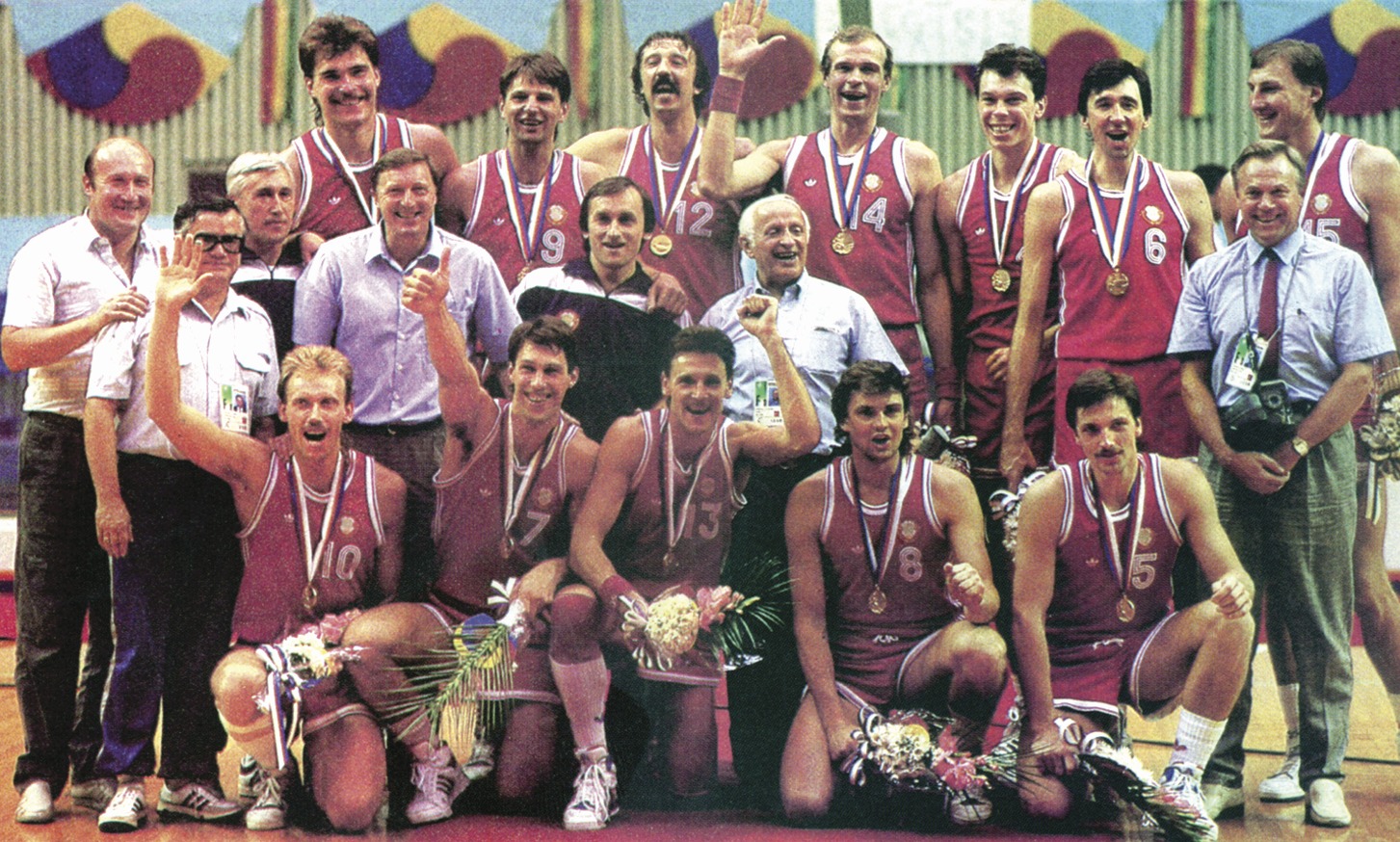 олимпиада 1988 сеул сборная ссср. санеев виктор данилович мехико. солодухин николай иванович дзюдо. советские чемпионы олимпийских игр. николай солодухин олимпийский чемпион.