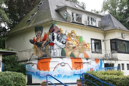 StreetArt in Wuppertal - Teil 3 | Das fertige Mural am Freibad Eckbusch ( 4 Bilder )