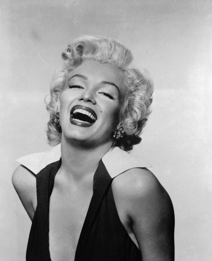 Beautiful B&W portraits of Marilyn Monroe ~ vintage everyday