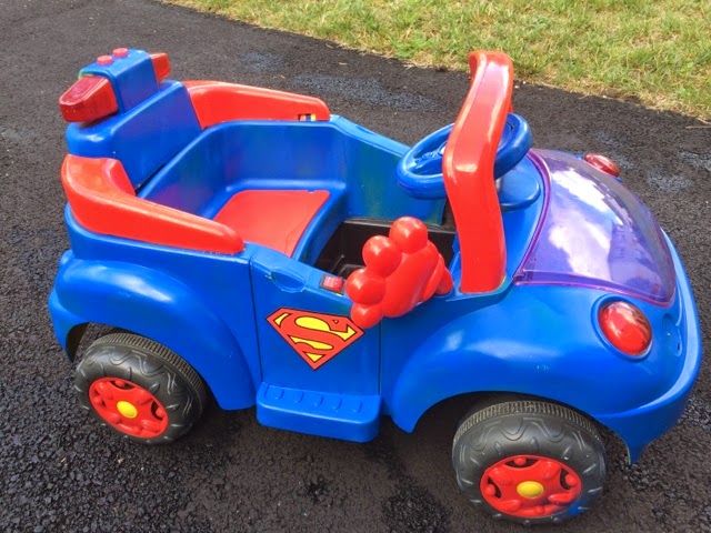 Picture of a painted plastic ride on car. This was immediately after painting it. Picture of a painted plastic ride on car. This was immediately after painting it.
