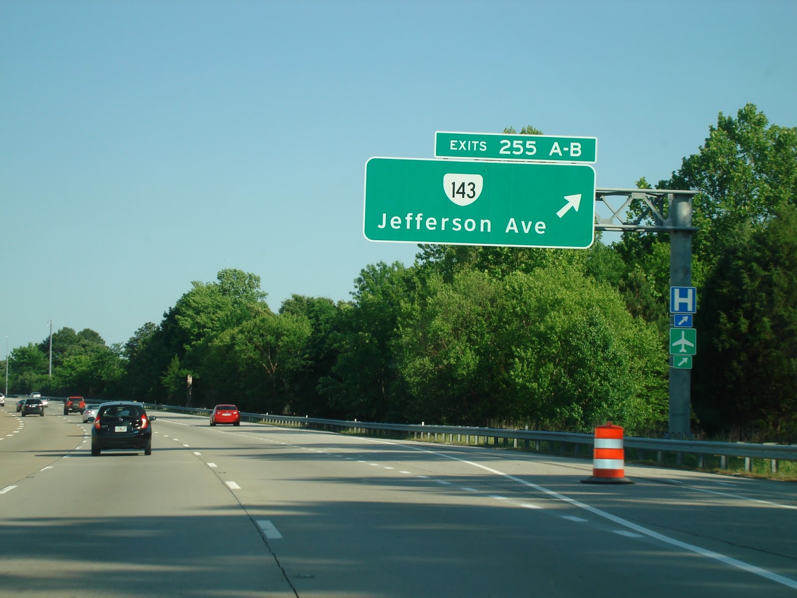 Luke's Signs I64 & Jefferson Avenue Newport News, VA