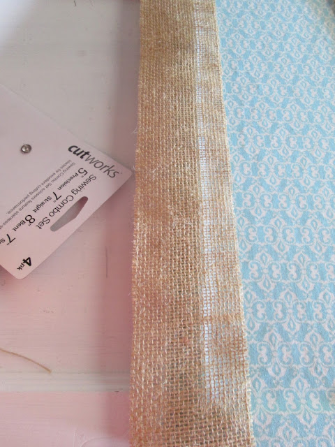 add burlap and glue www.bugsandbeans.com