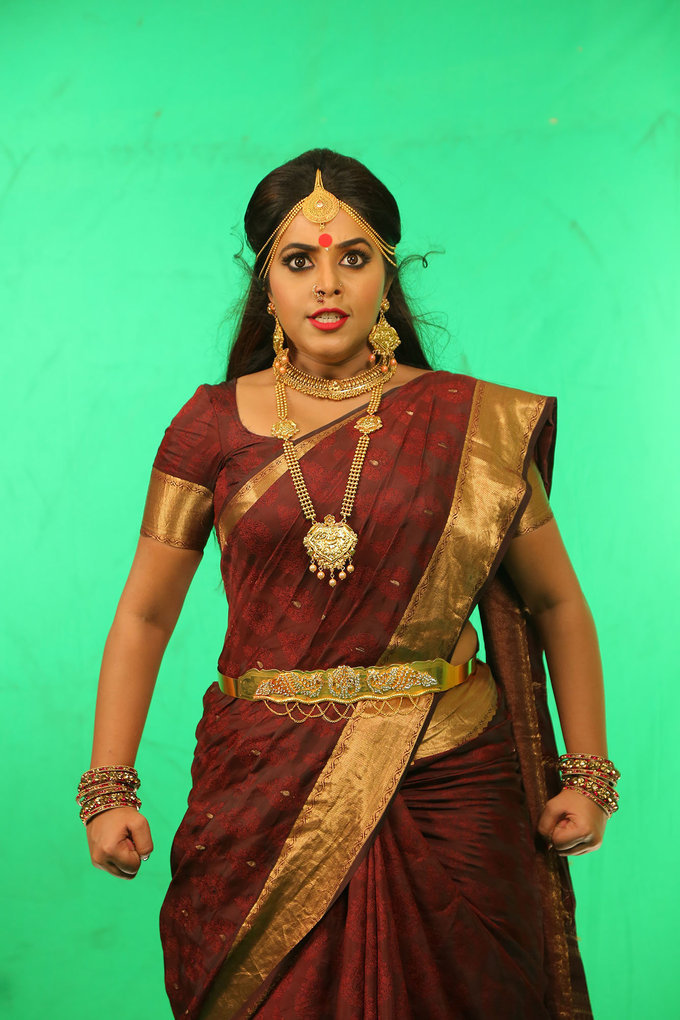 Beautiful Kerala Actress Poorna Telugu Movie Posters In Maroon Saree