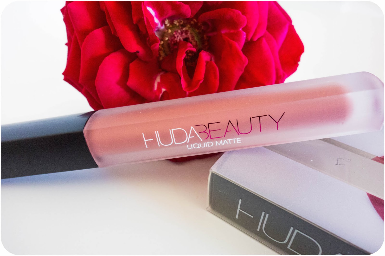 Le rouge à lèvres mat liquide HUDA Beauty Mademoiselle M.