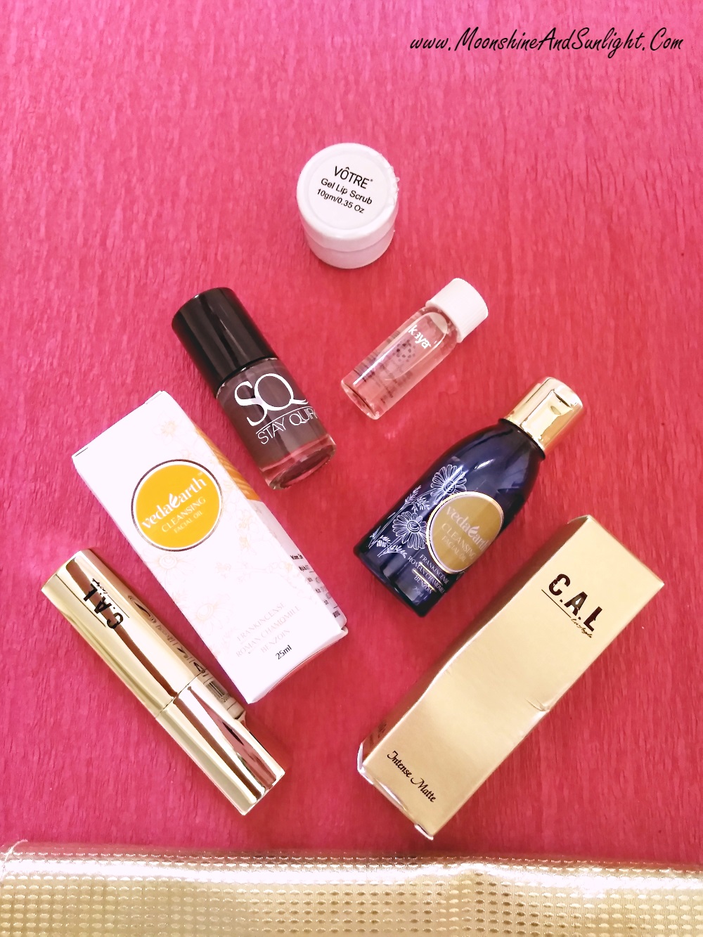 October 2016 Fab Bag review, Indian Beauty blog , Votre Gel Lip scrub, VedaEarth Cleansing oil, C.A.L. matte Lipstick