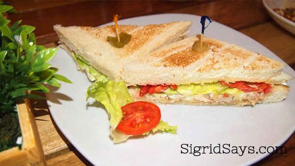 Roli's chicken sandwich - The Hostelry and Residences