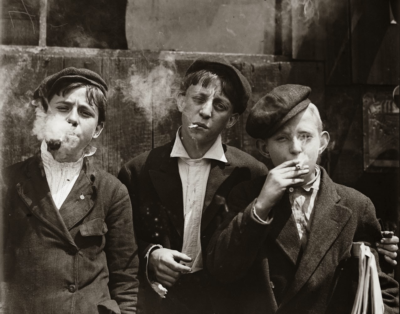 Child laborers, newsboys smoking cigarettes, 1910 - Rare ...