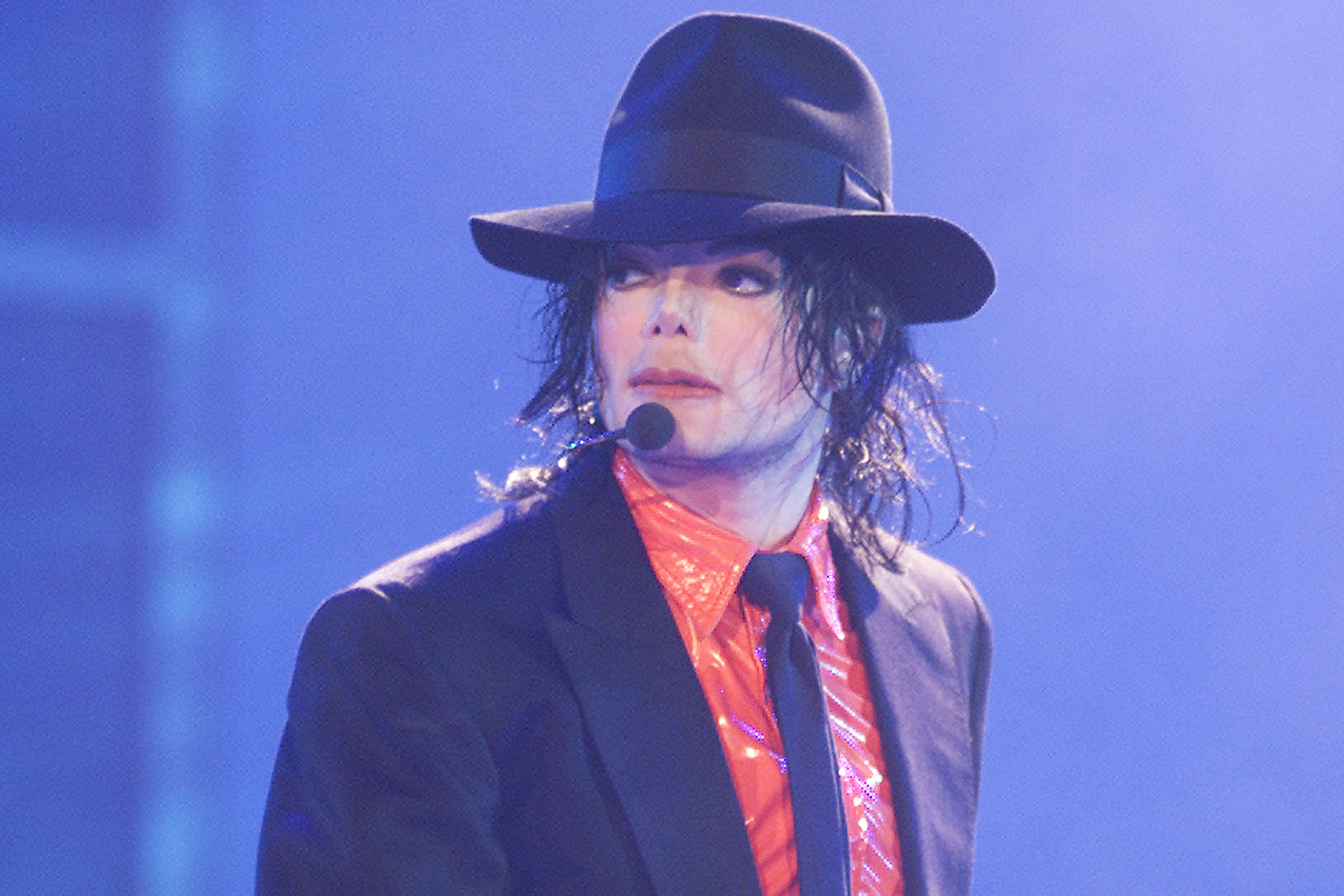 Michael jackson live. Michael Jackson 2002 American.