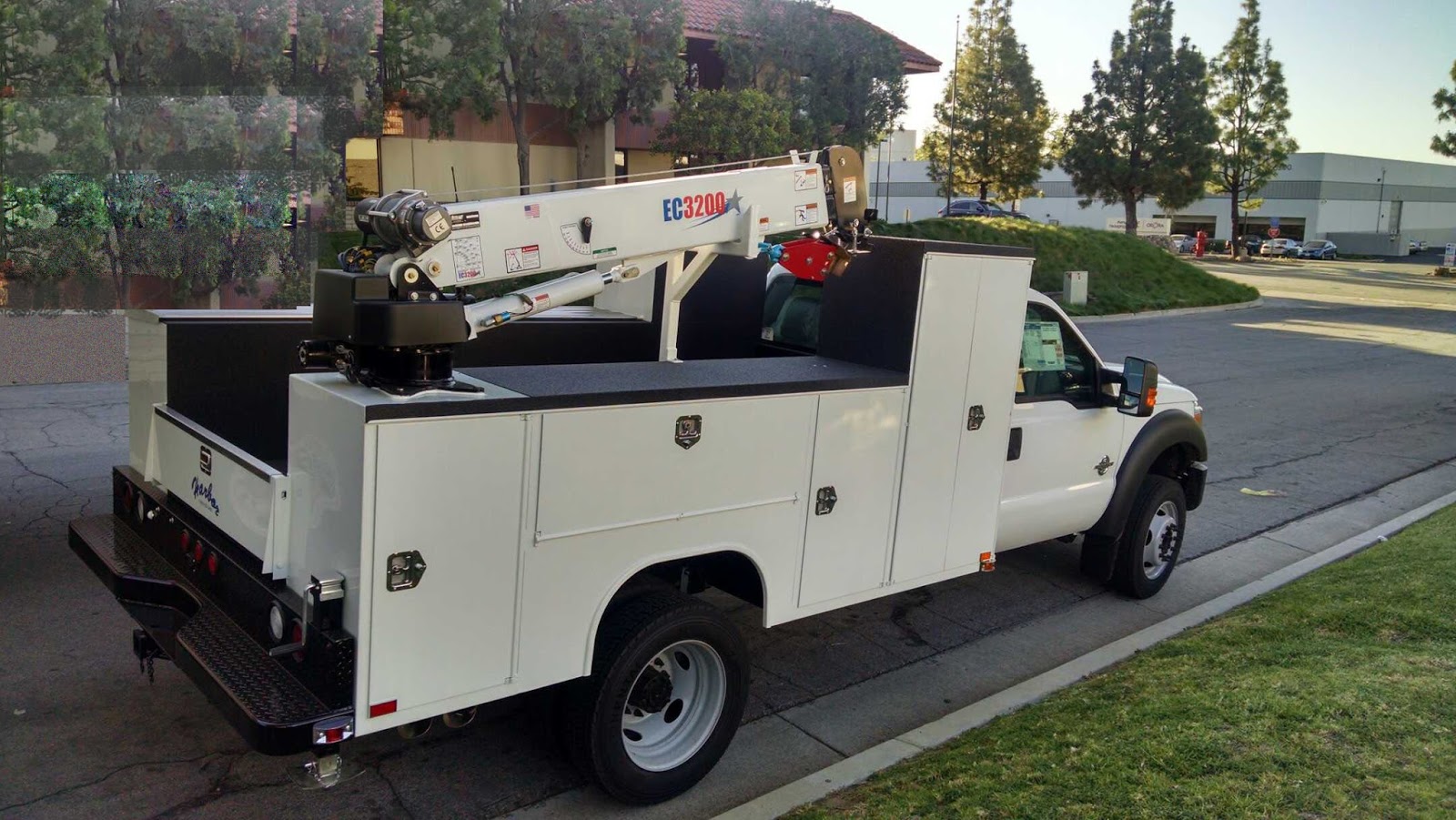 Ford Superduty goes to work with a Harbor 11 Foot Crane Body Harbor