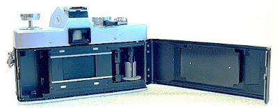 Minolta SRT-101b, Film box