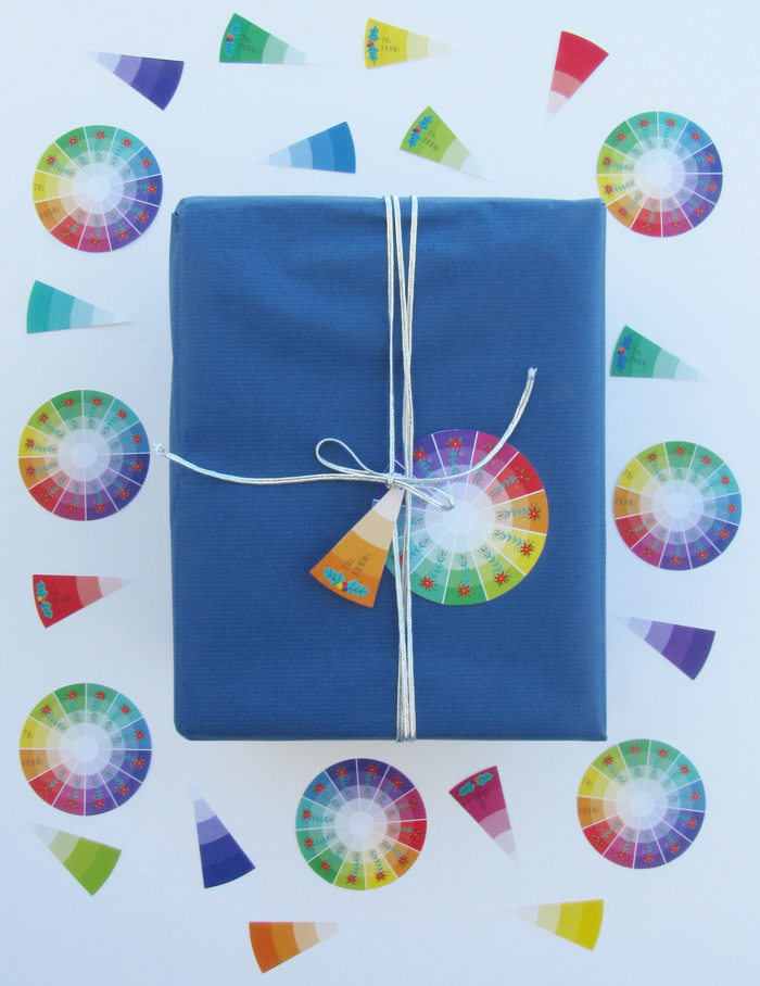 Freebie: Colorful Christmas Dinner Party Printable Stationery - La Lilú Free color wheel inspired Christmas gift tags, holidays, flowers, color love, gift giving, wrapping