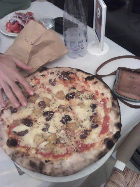 Pizza gigantica in Catania