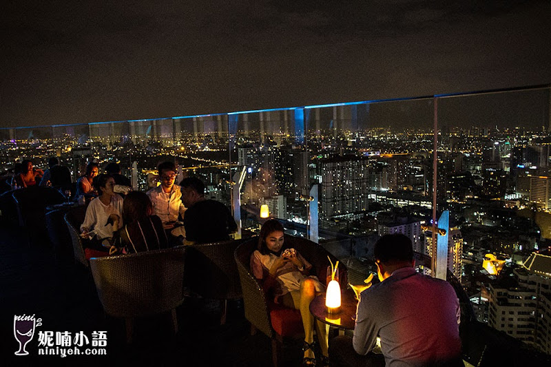 【曼谷景點】Red Sky Bar。消費門檻最低的雙層高空酒吧 【曼谷景點】Red Sky Bar。消費門檻最低的雙層高空酒吧