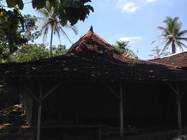 Rumah limasan soko 12 cm kayu jati lawas | Jual Rumah Limasan Dan Rumah