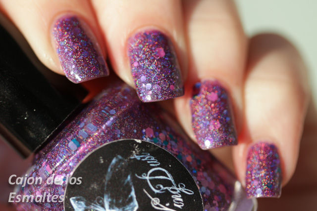 Prize winning Petunia - Wing Dust