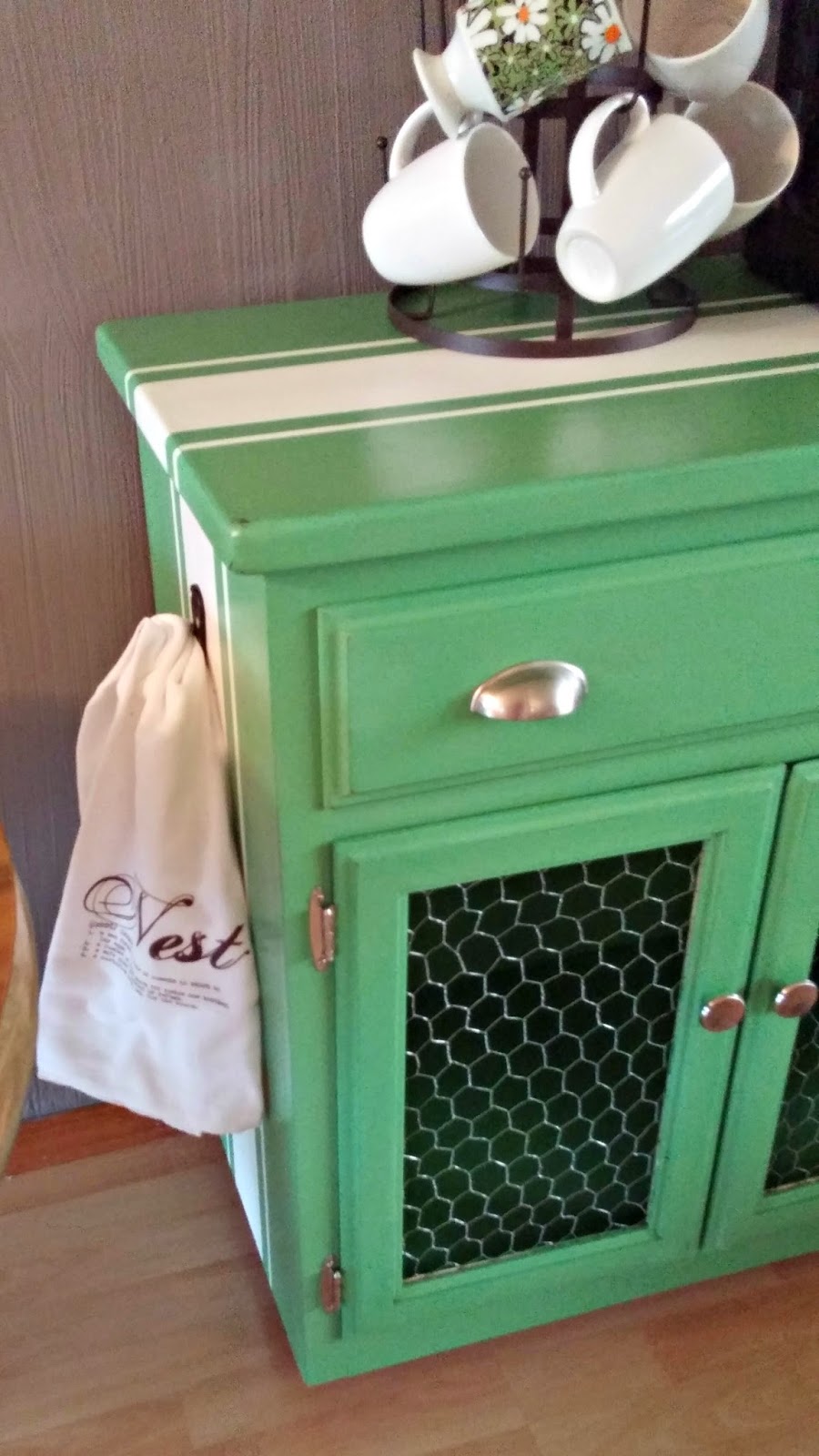 Before and After Microwave Cart Redo Little Vintage Cottage