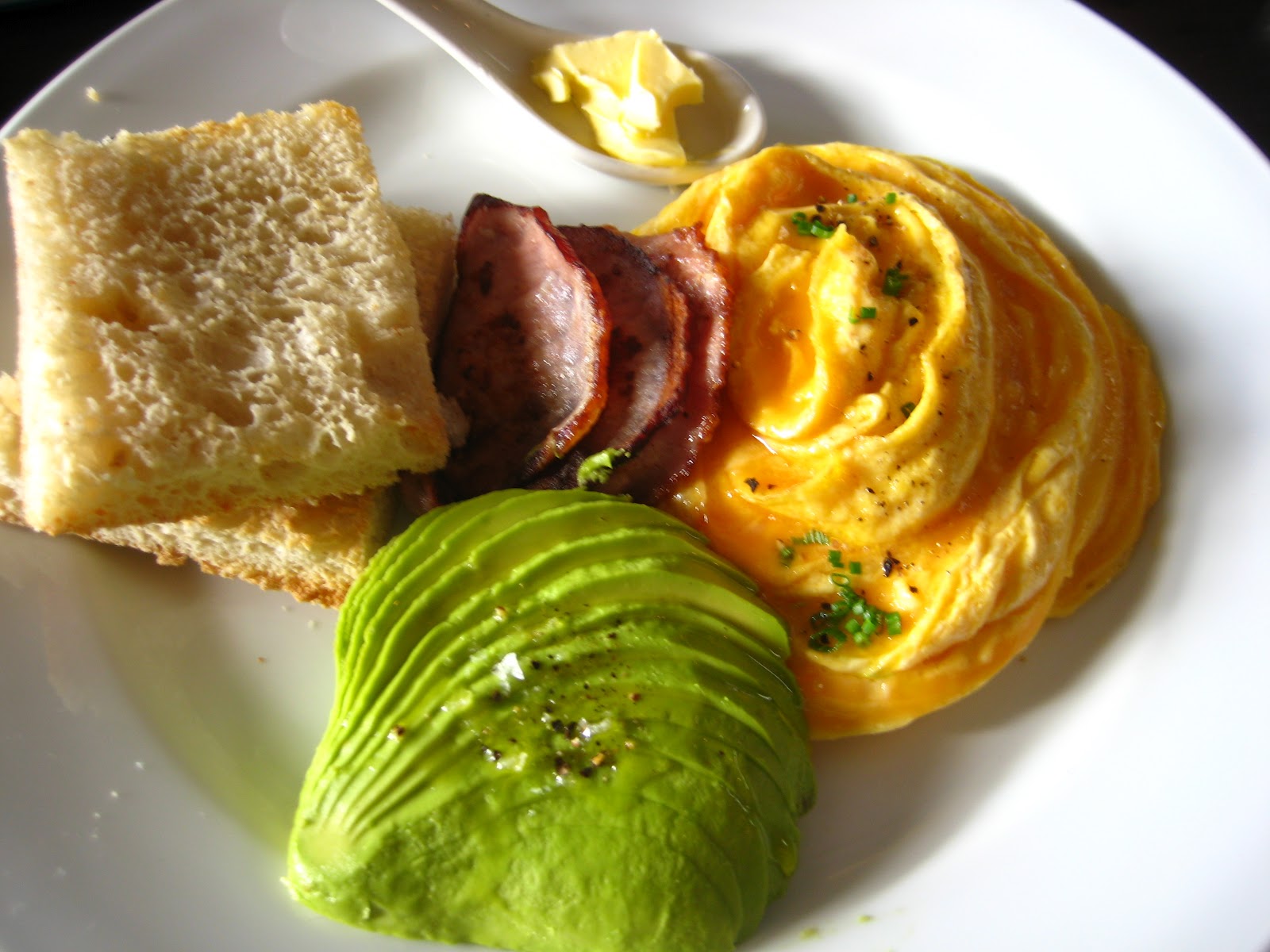 SOMMERWHITE BARGAIN BLINDS