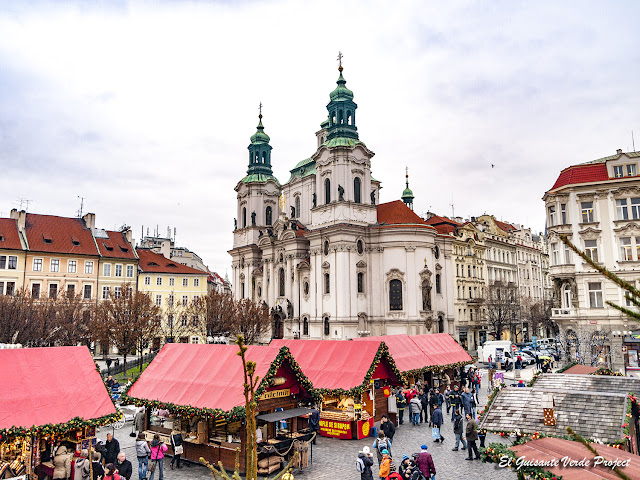 Navidad  en Praga, Mercadillo junto a la Iglesia de San Nicolás por El Guisante Verde Project