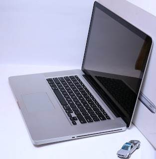 MacBok Pro Core i7 A1286 | 15-Inch - Double VGA | Fullset