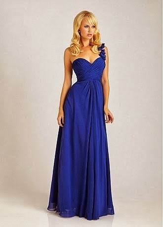 STRAPLESS DRESS