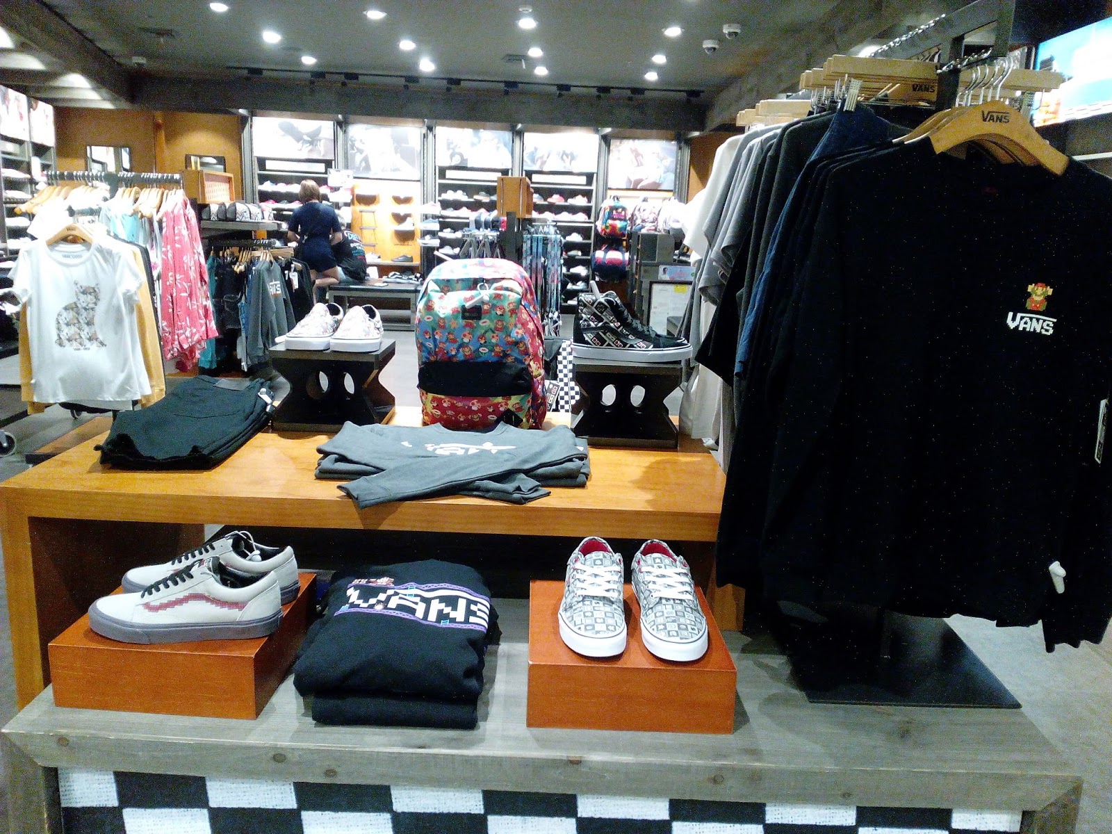 vans boutique trinoma vans boutique trinoma