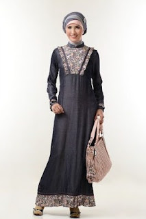 Model gamis batik kombinasi untuk hangout Model gamis batik kombinasi untuk hangout