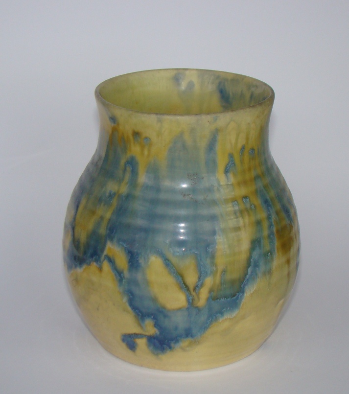 New Zealand Pottery and Crown Lynn with Valerie Trickle glaze what is it?