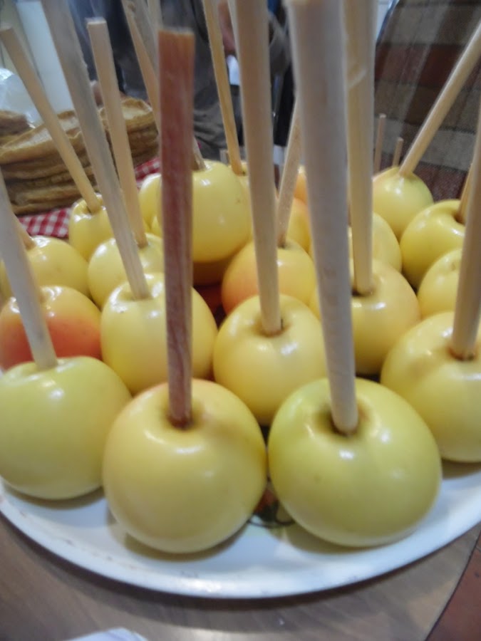 manzanas cubiertas de tamarindo