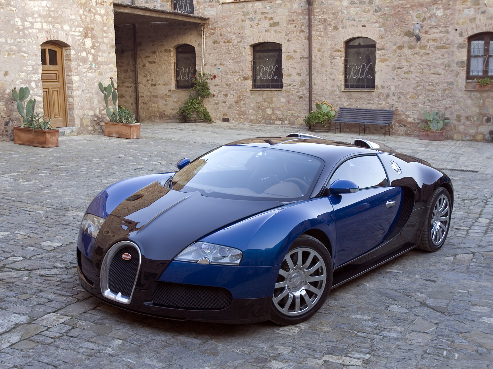 Bugatti Car Pictures