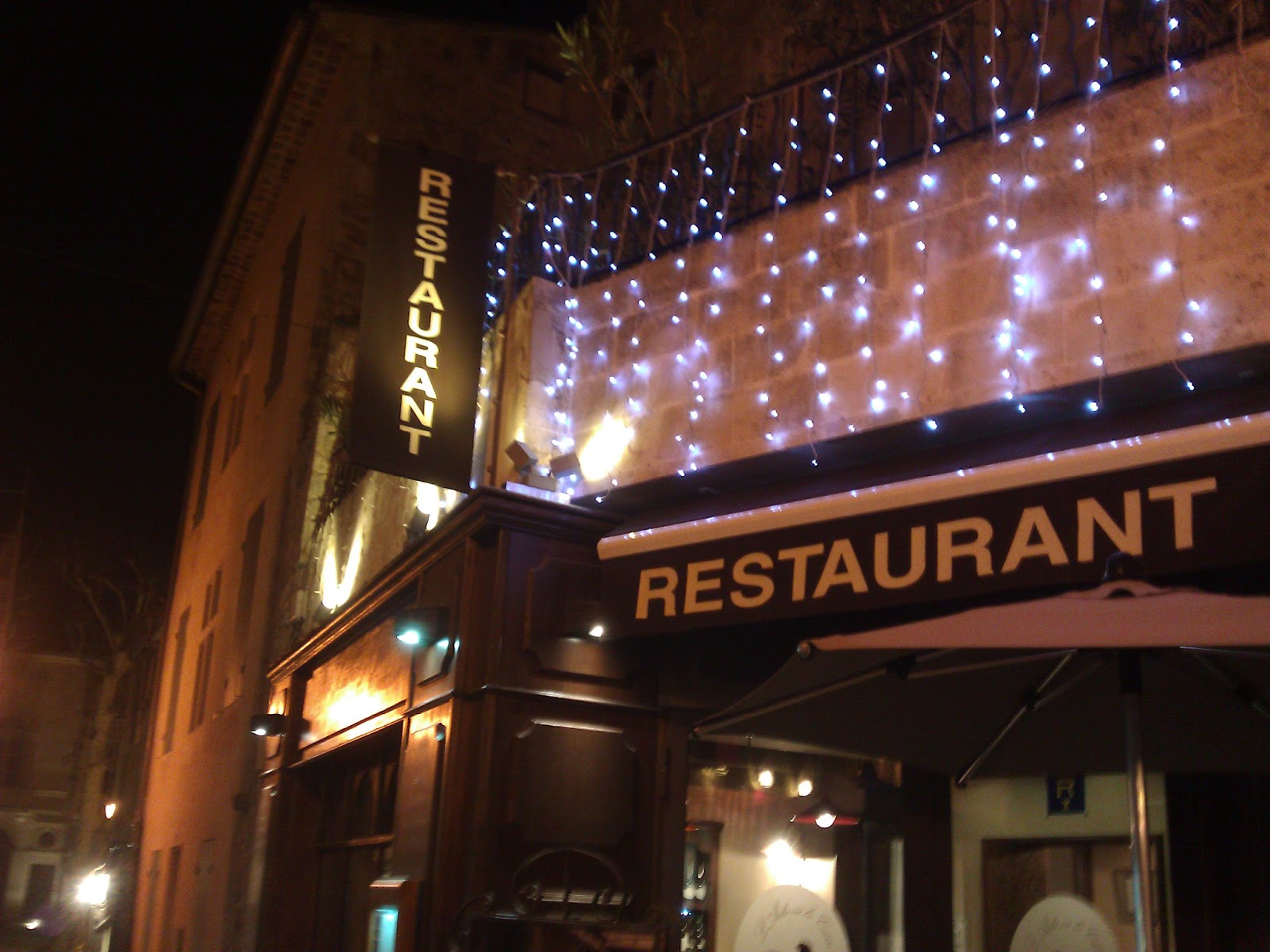 Saint Remy de Provence and Around Late night shopping in St Remy this