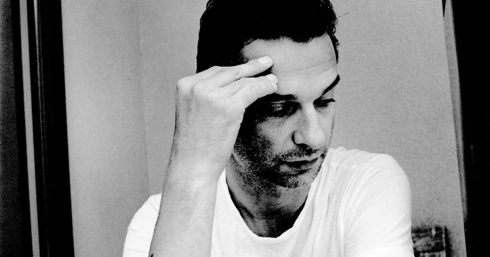 Flores del Fango Dave Gahan (Depeche Mode) en los 90s, figura de masas