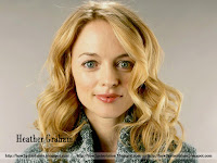 heather graham, smile pic heather graham in hd to make your pc screen more attractive