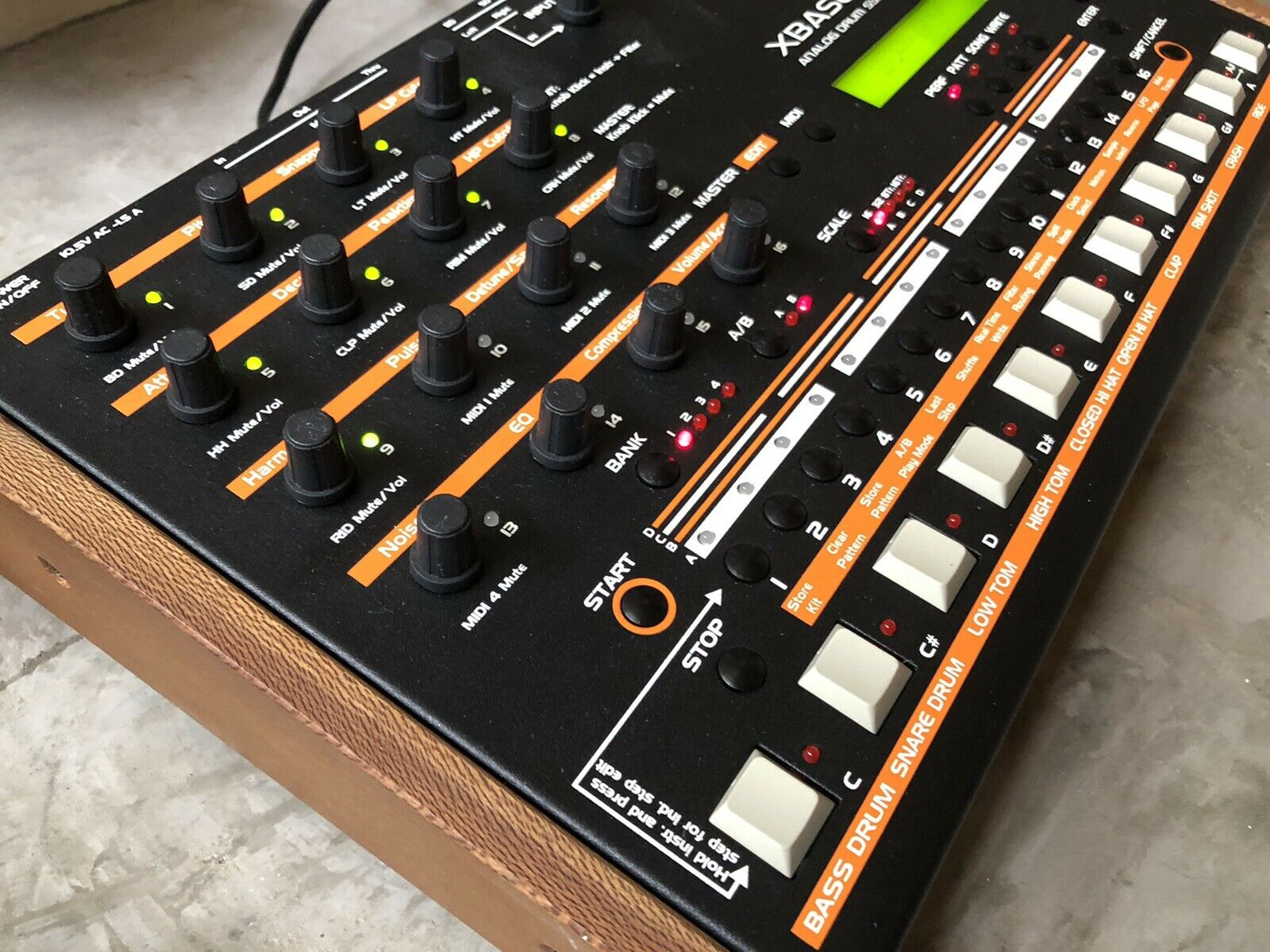 MATRIXSYNTH Jomox XBASE 999 Analog Drum Synthesizer / Drum Machine