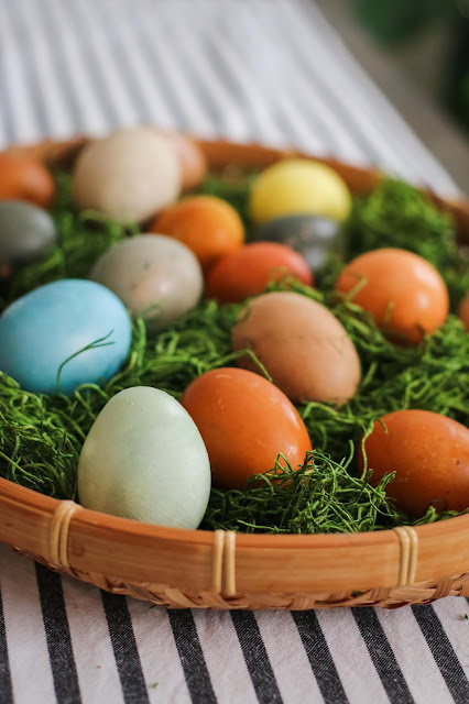 How to Dye Easter Eggs Naturally