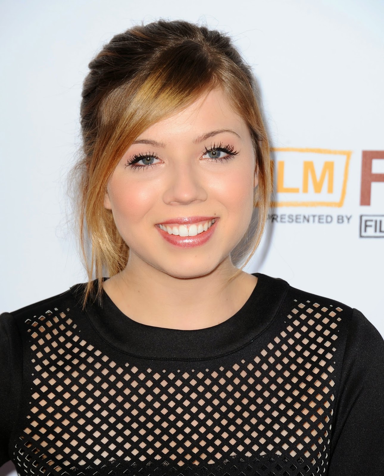 Jersey Boys Premiere | Jennette McCurdy Online Gallery
