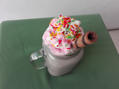 Cara Mudah Membuat Milkshake Oreo Raibow Manis dan Segar