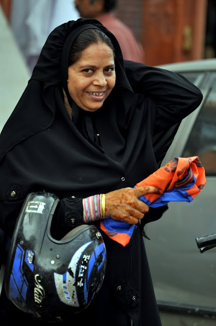 jaipur rajasthan woman burkha