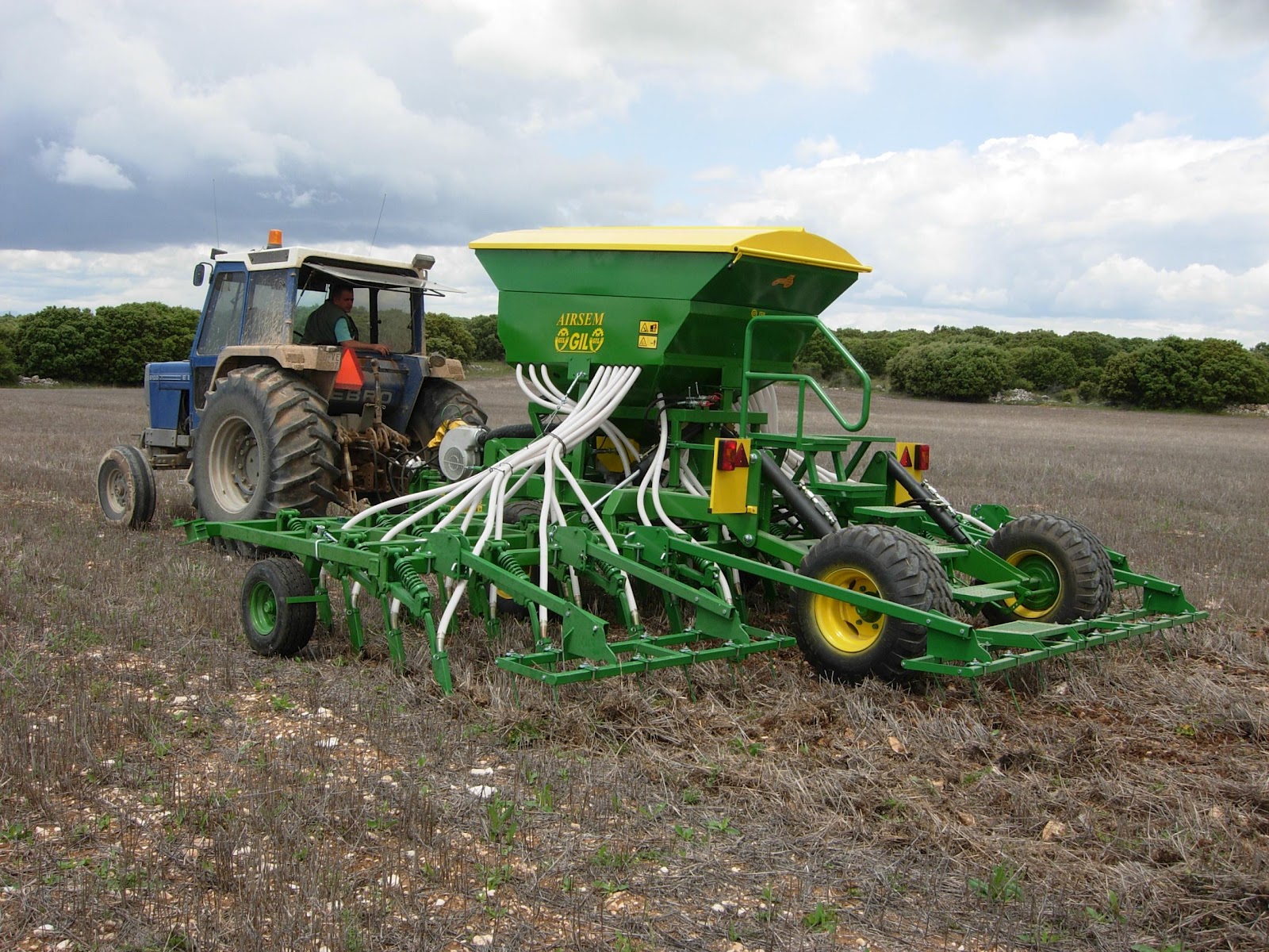 Más que Máquinas Agrícolas LABOREO CONVENCIONAL