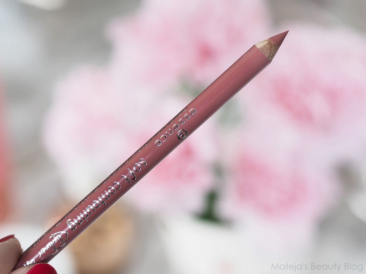 Essence Soft Contouring Lipliner 08 Big Proposal Mateja S Beauty Blog