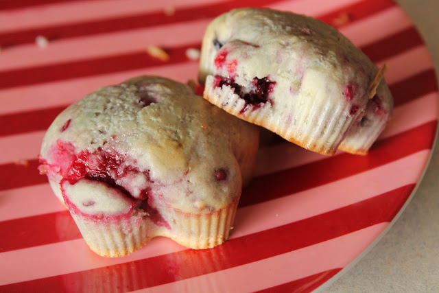 mixed berry muffins