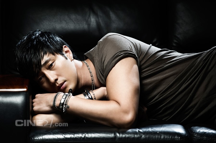 Big bang g-dragon. прин супарат и яя урассая. шин мин а о моя венера. фёрст чалонрат новсамрон. со джи соп и сон сын хон.