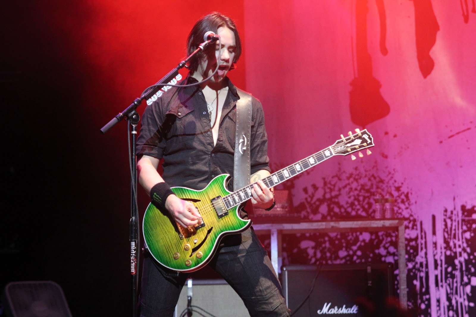 Rock Out With My Shot Out: Halestorm- Wellmont Theatre, NJ 12/29/12