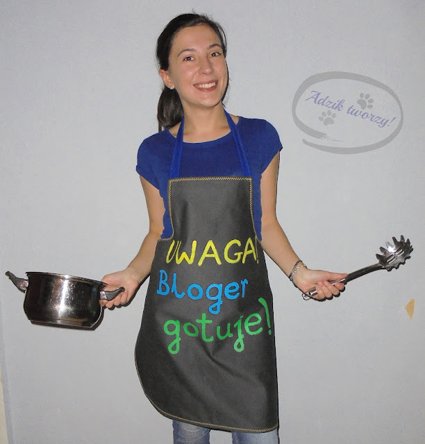 malowanie i szycie - fartuch kuchenny dla blogera