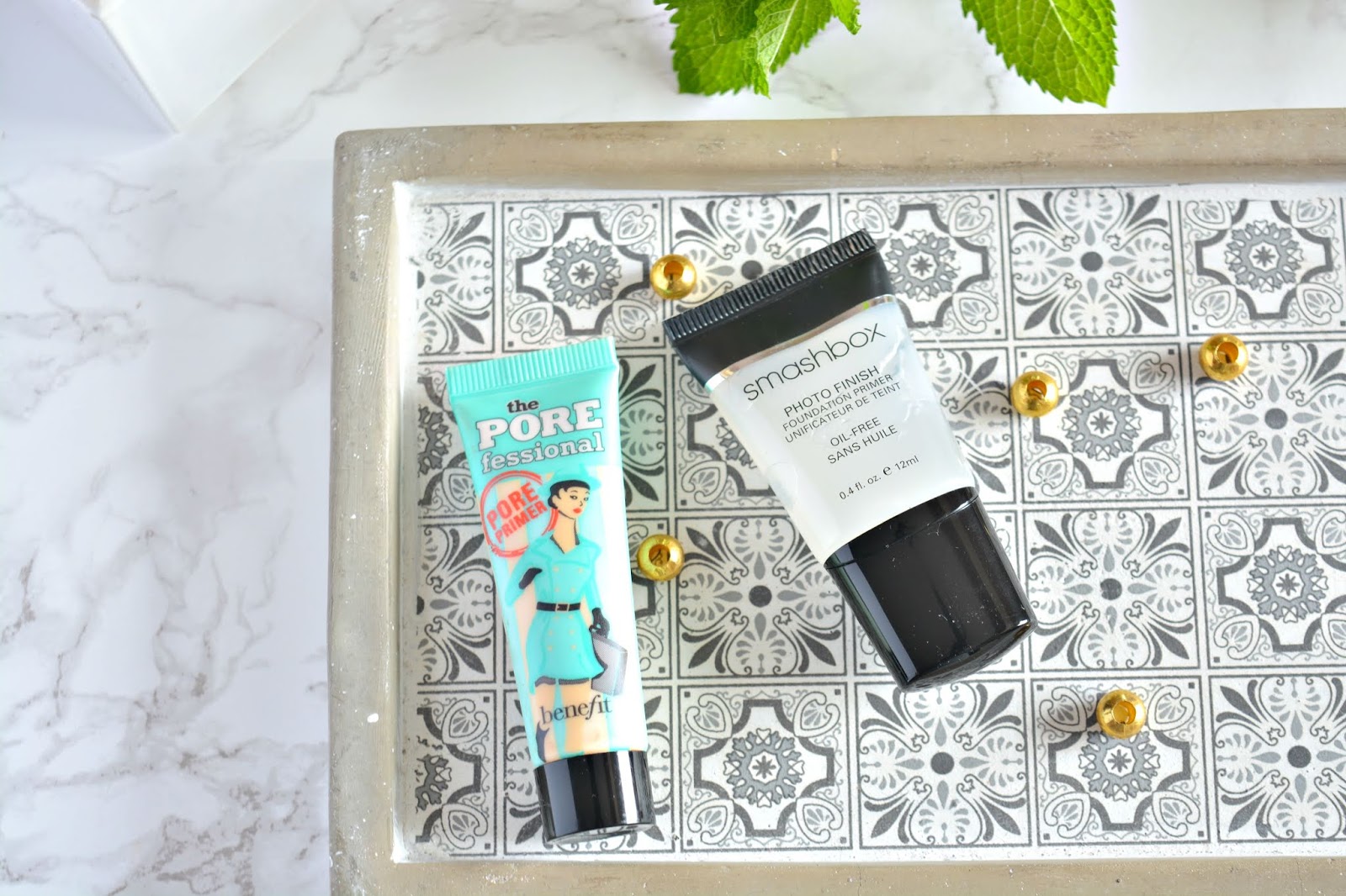 My Make Up Compulsion La batalla de los Primers Benefit Porefessional