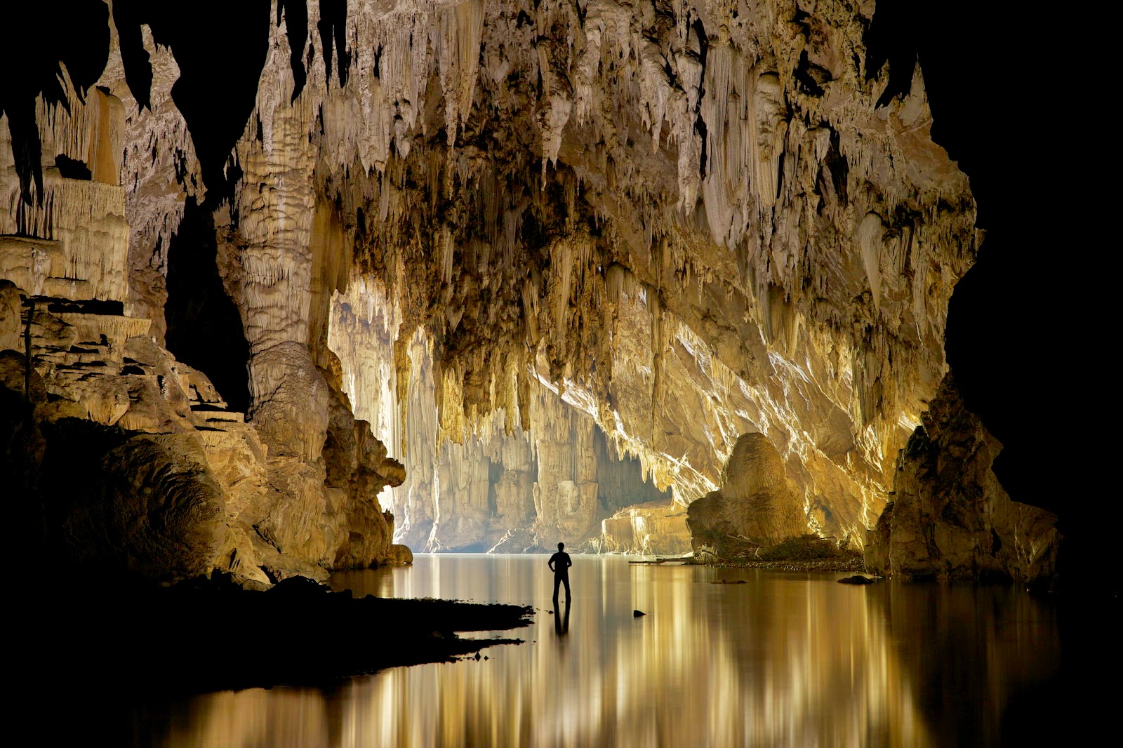 tham lod cave la cueva de los murcielagos tham lod cave la cueva de los murcielagos