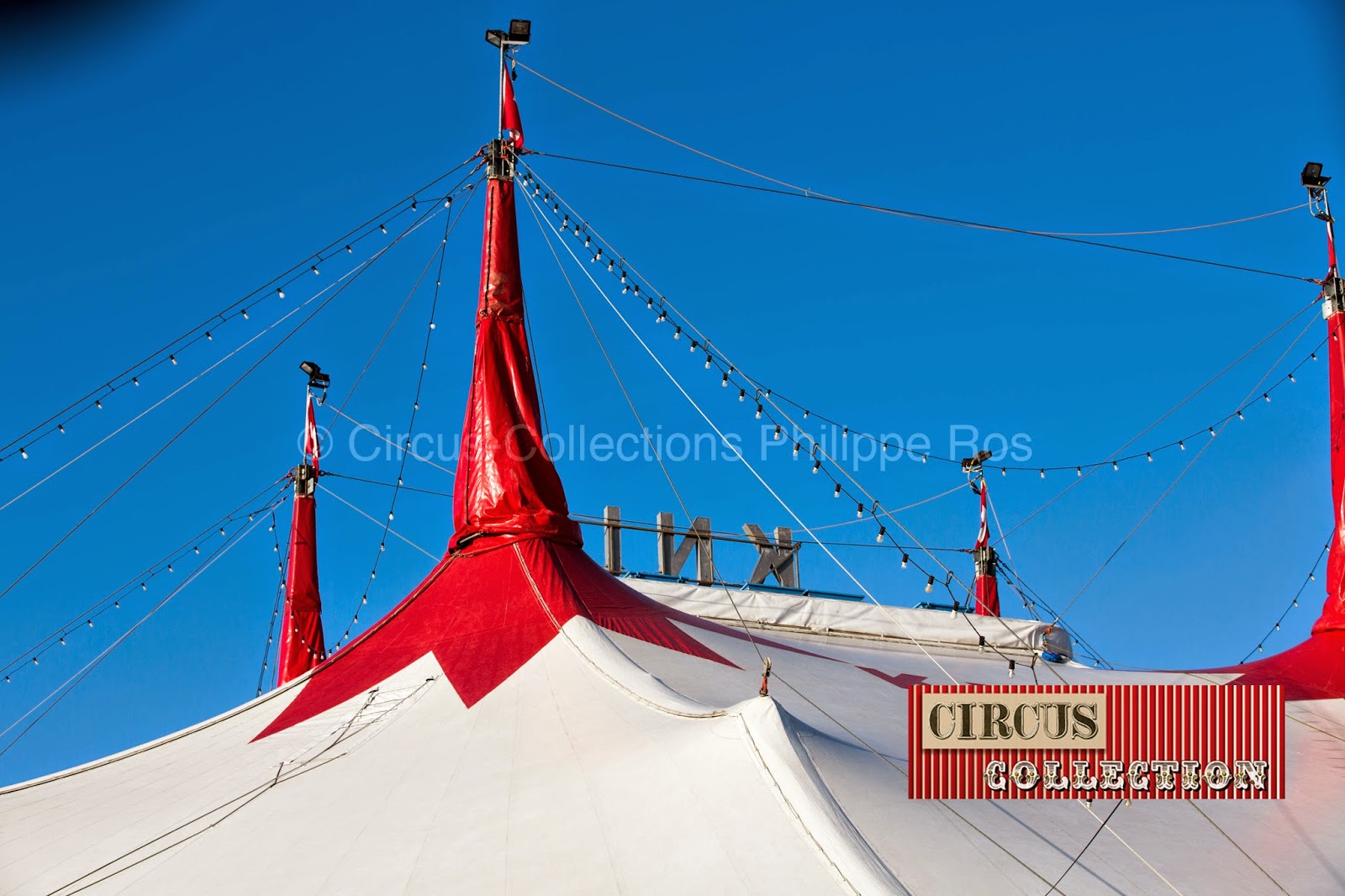 detail du chapiteau du Cirque Knie 