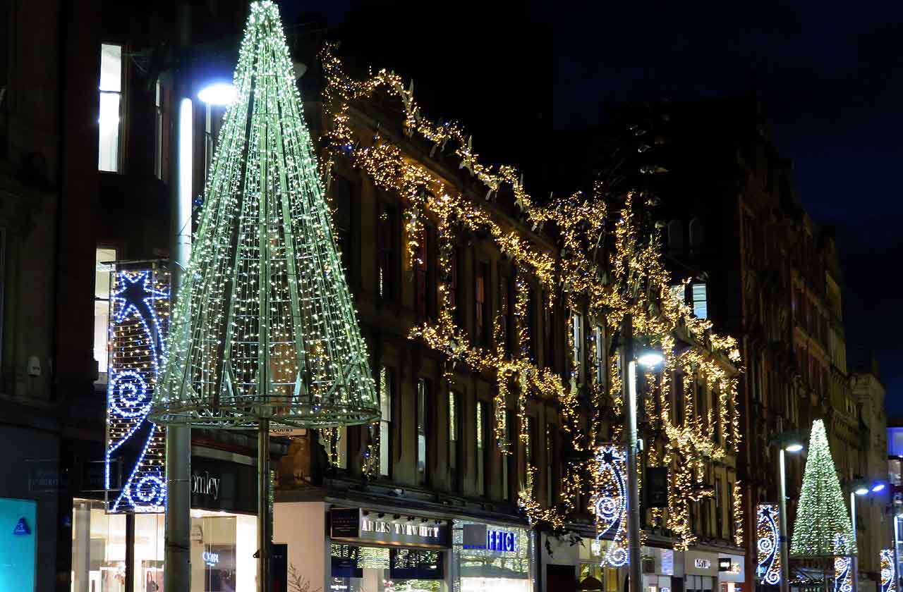 Alex and Bob`s Blue Sky Scotland Merry Christmas. Glasgow's Christmas