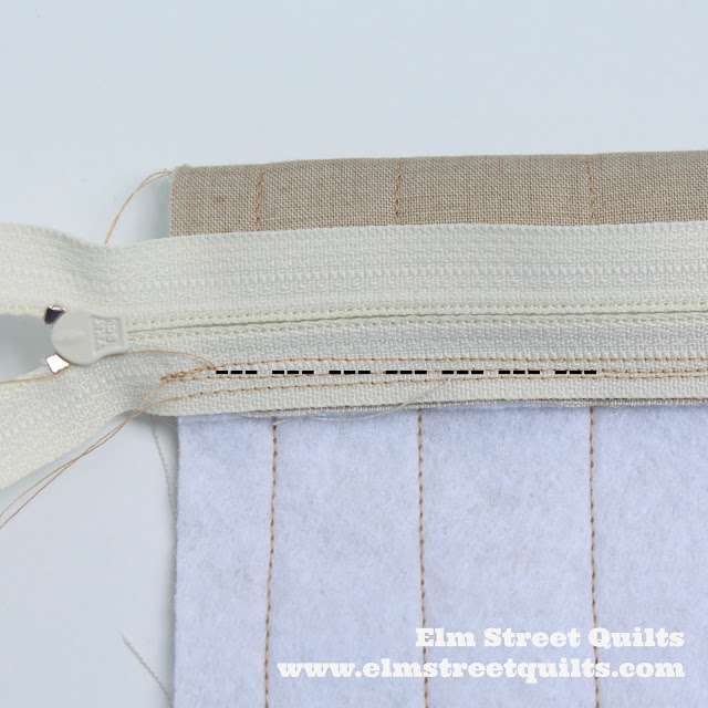 Installing Zipper in Pillow Back (tutorial) Elm Street Quilts