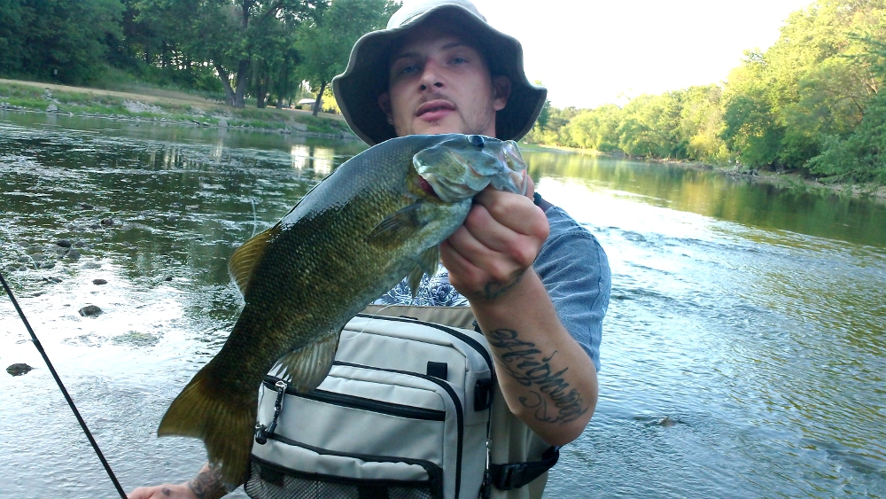 Illinois Wisconsin Fishing fox river illinois smallmouth